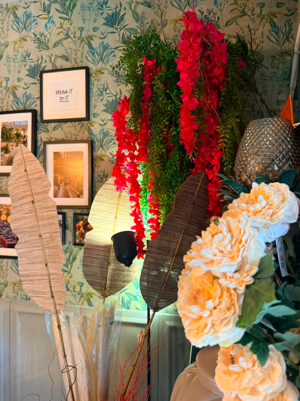 Claudia nel suo Flower Studio